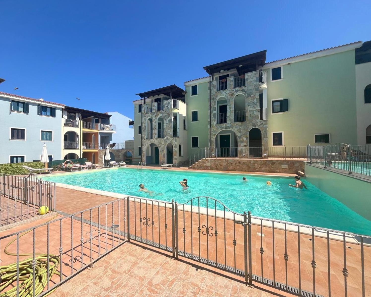 Appartamento Con Piscina فاليدوريا المظهر الخارجي الصورة